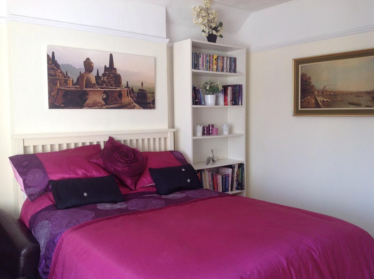 Shepperton Guesthouse Bagian luar foto